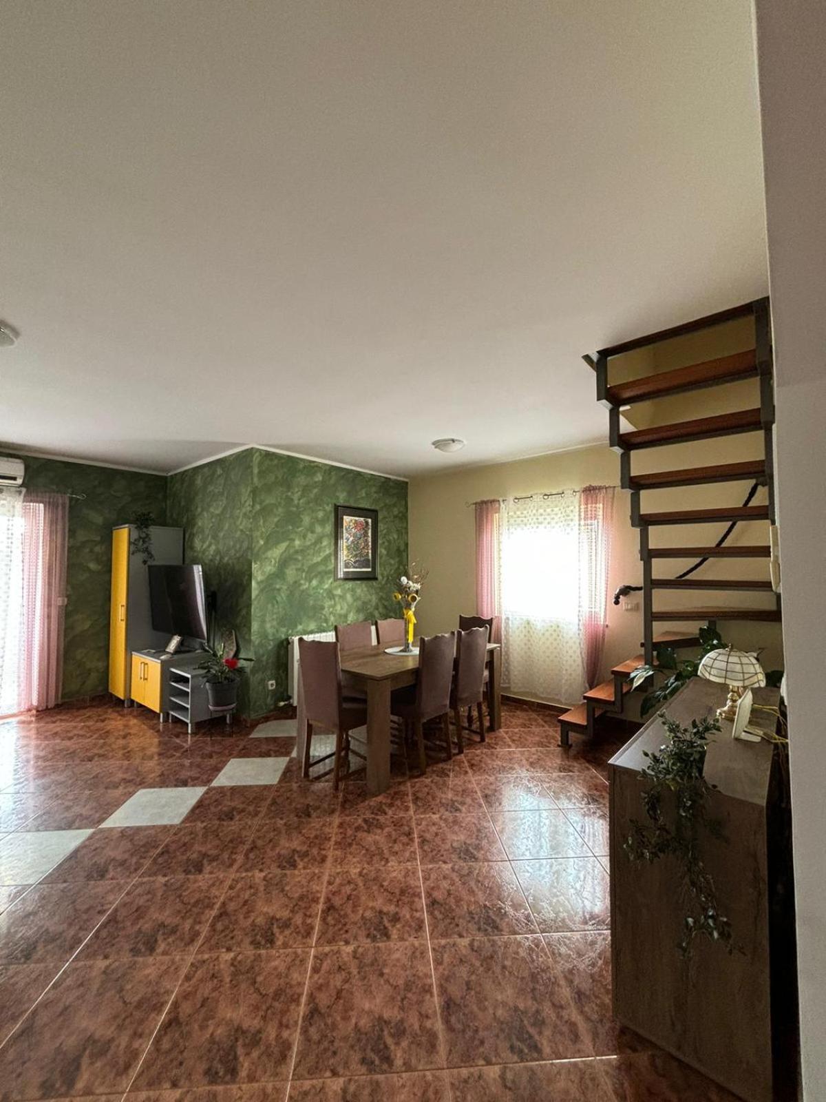 Apartment And Room Marlen Ровиньско село Экстерьер фото